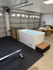 RevX Acrylic X Tub Cold Plunge with LUX High-Performance Chiller & Filtration System